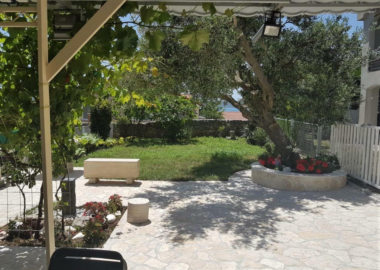 Apartment Maslenica, Near Zadar ภายนอก รูปภาพ